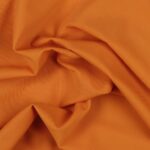 Tessuto Lycra Opaca. Si tratta di un materiale creato apposta per aderire alla figura corporea. Elastico e allungabile è dunque molto usato nel mondo dello sport