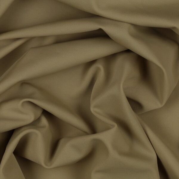 Tessuto Lycra Opaca. Si tratta di un materiale creato apposta per aderire alla figura corporea. Elastico e allungabile è dunque molto usato nel mondo dello sport