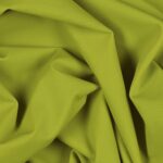 Tessuto Lycra Opaca. Si tratta di un materiale creato apposta per aderire alla figura corporea. Elastico e allungabile è dunque molto usato nel mondo dello sport