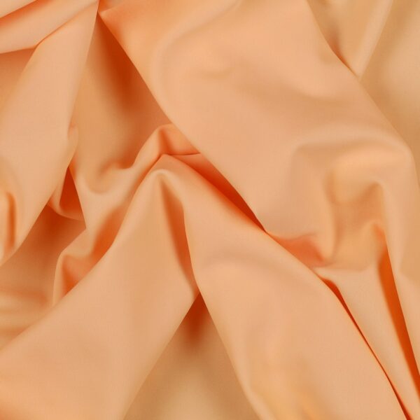 Tessuto Lycra Opaca. Si tratta di un materiale creato apposta per aderire alla figura corporea. Elastico e allungabile è dunque molto usato nel mondo dello sport