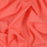 Tessuto Lycra Opaca. Si tratta di un materiale creato apposta per aderire alla figura corporea. Elastico e allungabile è dunque molto usato nel mondo dello sport