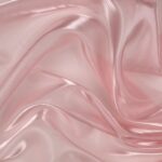 Dettaglio organza lucida rosa baby - trasparenza e riflessi