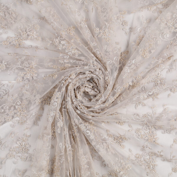 Pizzo Macramè Pregiato – Fantasia Fiorellino – Mezzo Metro – Beige