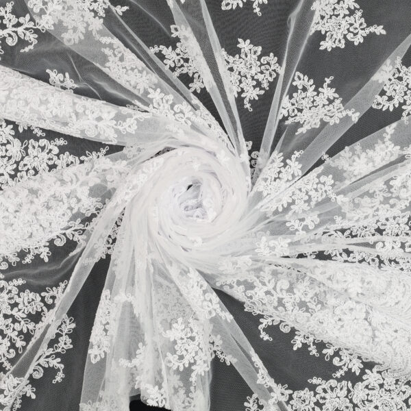 Pizzo Macramè Pregiato - Fantasia Giglio - Mezzo Metro - Bianco